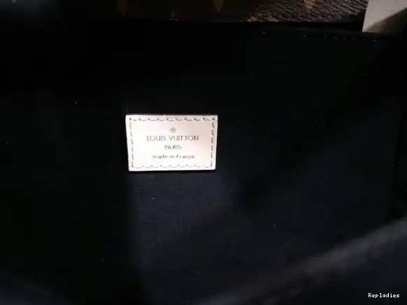 Cheap VUITTON METIS LOUIS POCHETTE 0505